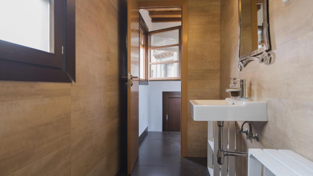 Apartamento Santa Anita En Plena Juderia By Toledo Ap Экстерьер фото